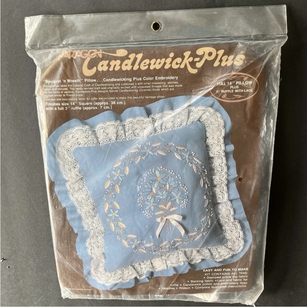Vtg. Paragon “Bouquet ‘n Wreath” Pillow Kit Candlewicking Color Embroidery New